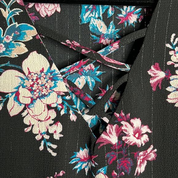Lily White Black and Purple Floral Flowy Sleeve Blouse Size Large - Picture 3 of 9